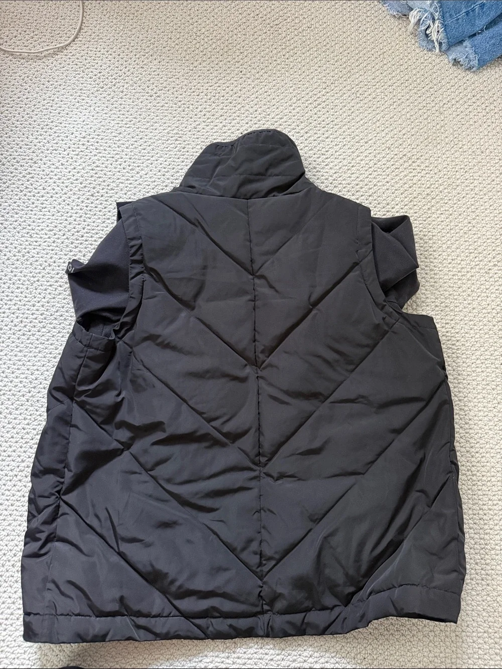 Alo Yoga Women’s Black Quilted Hybrid Puffer Jacket